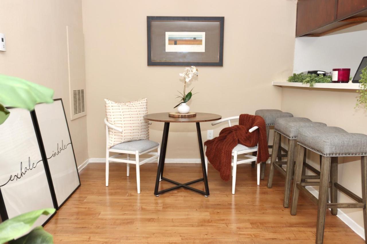 Chic Boho Cottage -Self Check In, Fully Furnished, & Free Parking Х'юстон Екстер'єр фото